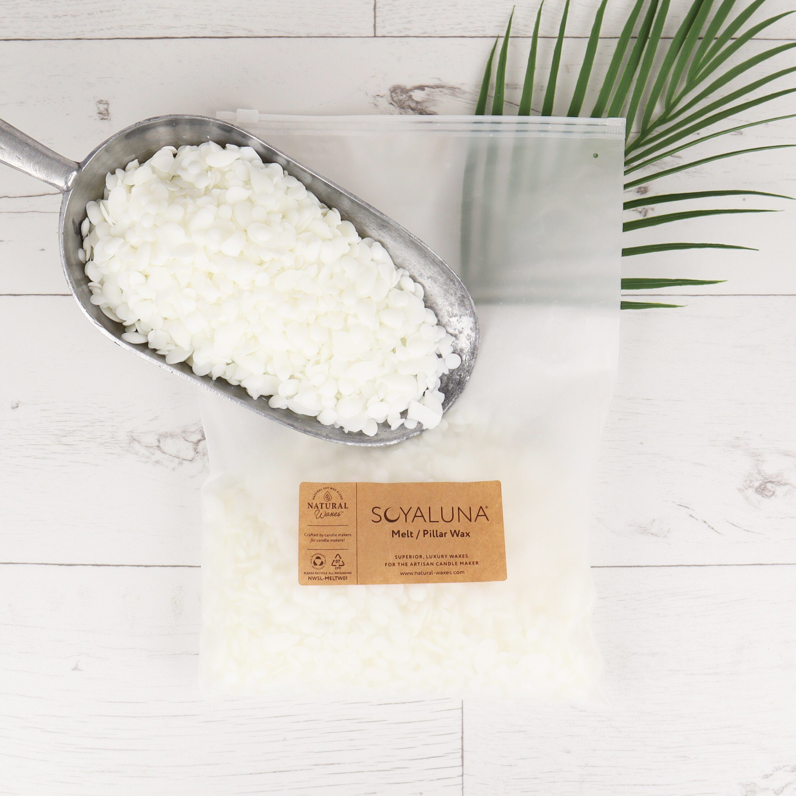 Natural Waxes Soyaluna Melt/Pillar Wax Cosy Owl The Home of Candle