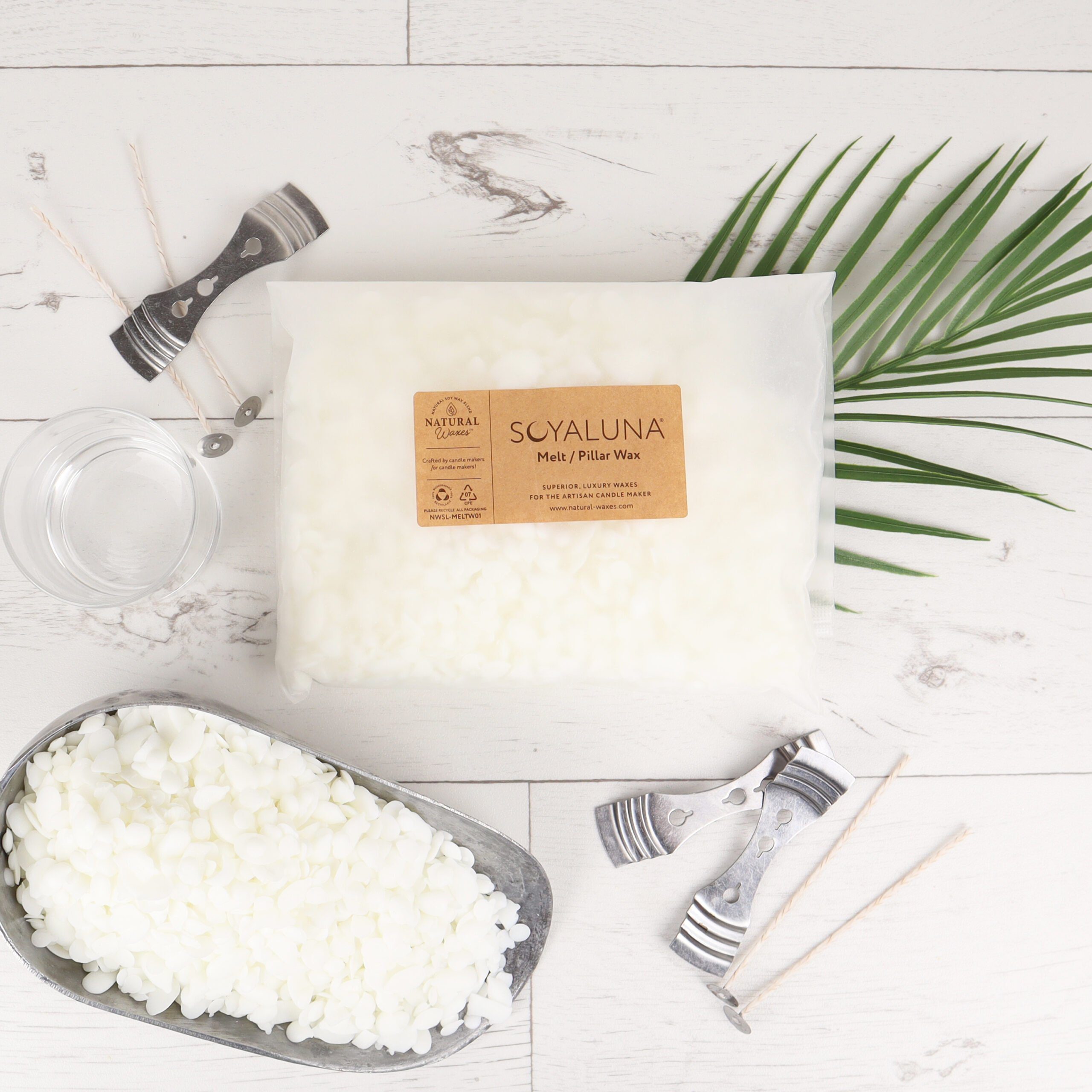 Natural Waxes Soyaluna Melt/Pillar Wax Cosy Owl The Home of Candle