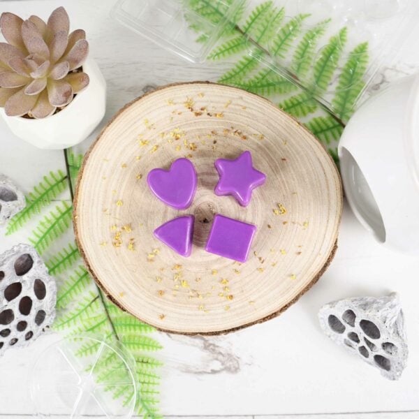lavender kit closeup